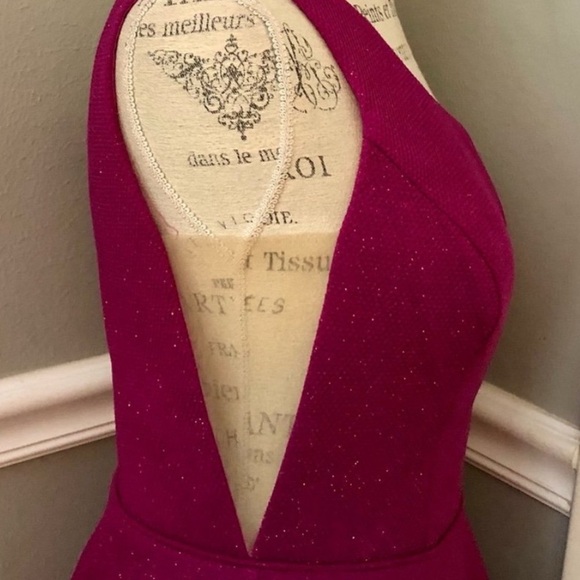 JOVANI SZ 8
FUCHSIA SHIMMER
ONE SHOULDER
FORMAL COCKTAIL
DRESS WITH POCKETS New - Picture 8 of 10